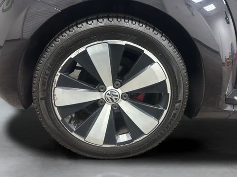 Used 2013 Volkswagen Beetle 2.0T FWD image 30