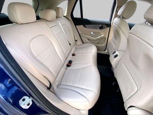 Used 2022 Mercedes-Benz GLC 300 image 19