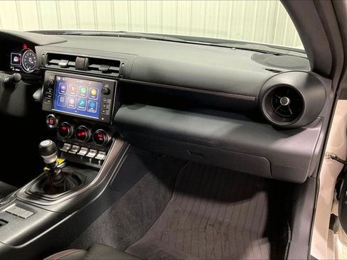 Used 2022 Subaru BRZ Premium RWD image 16
