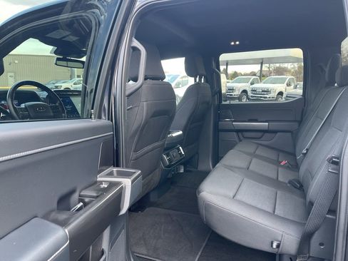 Used 2022 Ford F150 XLT w/ Equipment Group 302A High image 13