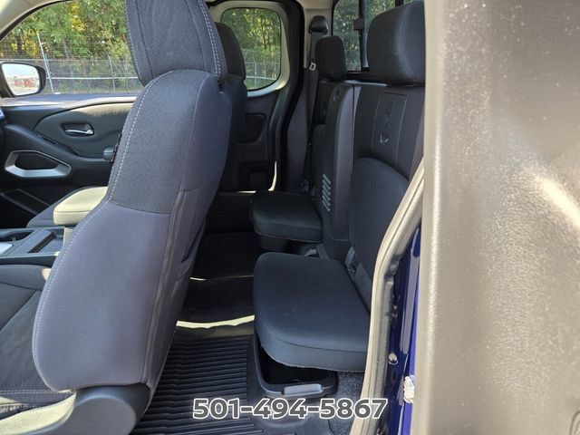 Used 2022 Nissan Frontier SV AWD/4WD image 12
