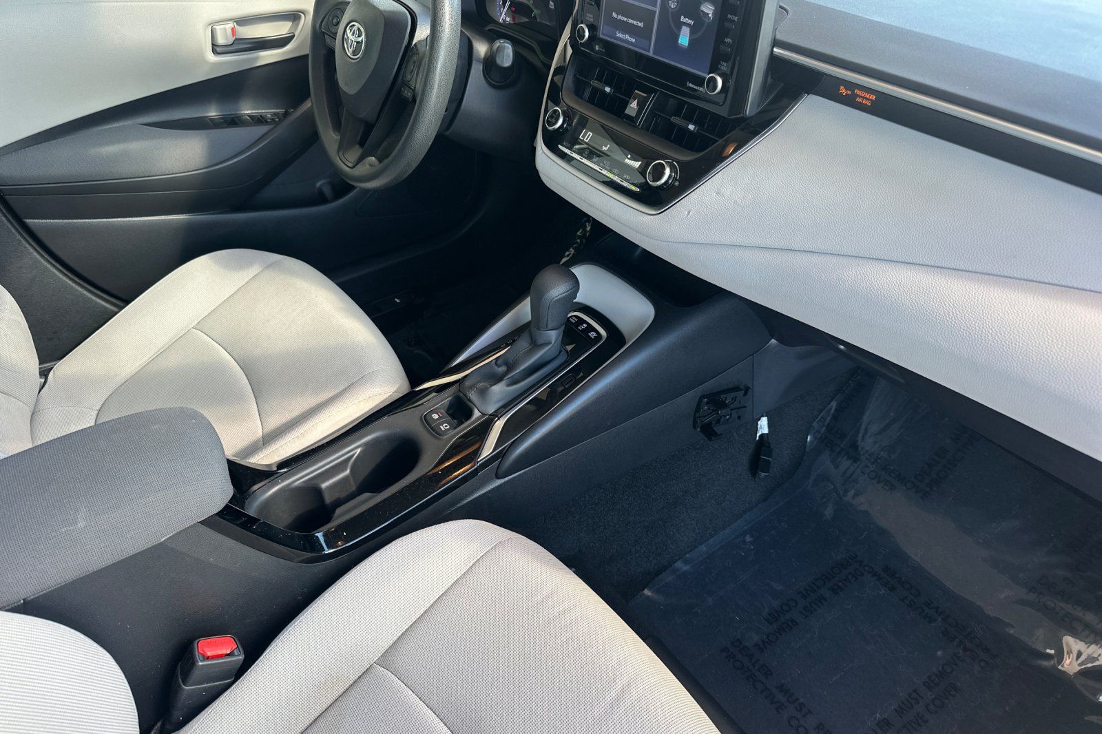 Used 2022 Toyota Corolla LE FWD image 18