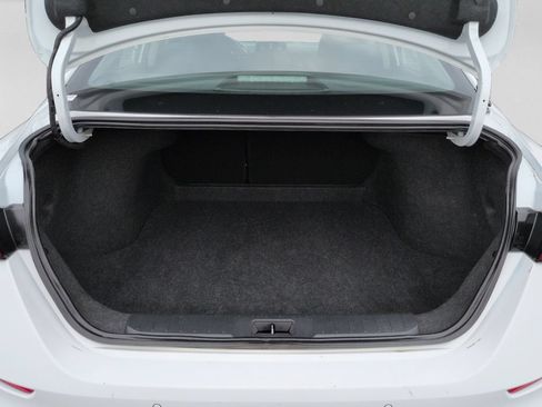 Used 2025 Nissan Sentra SV FWD image 29