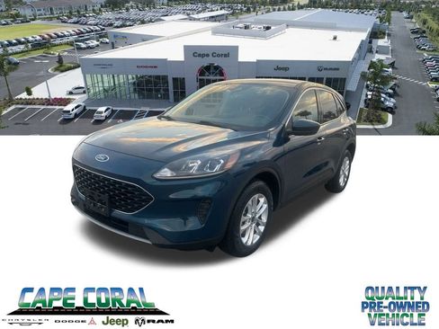 Used 2020 Ford Escape SE image 1