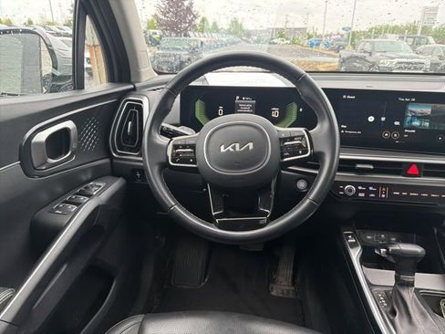Certified 2024 Kia Sorento S w/ Panoramic Sunroof Package FWD image 20