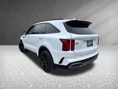 Used 2023 Kia Sorento SX image 3