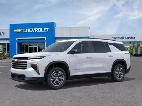 New 2026 Chevrolet Traverse LT w/ Driver Confidence Package FWD image 2
