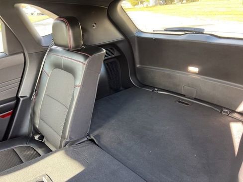 Used 2023 Ford Escape ST-Line image 26