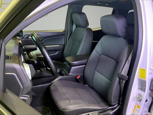 Used 2024 Chevrolet Colorado LT w/ LT Convenience Package AWD/4WD image 22