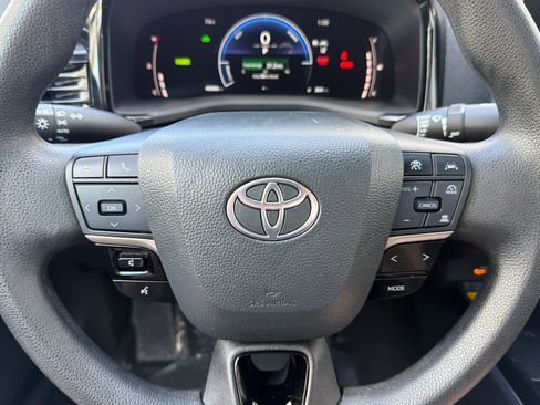 Certified 2025 Toyota Camry LE image 22