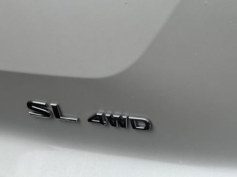 New 2025 Nissan Pathfinder SL AWD/4WD image 17