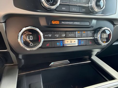 Used 2022 Ford F250 Lariat AWD/4WD image 24