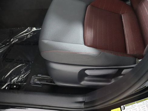 Used 2025 Toyota Corolla SE FWD image 27