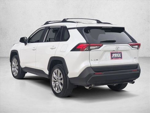 Used 2025 Toyota RAV4 XLE Premium image 7