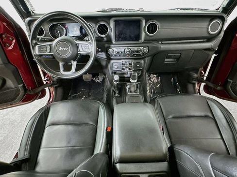 Used 2021 Jeep Wrangler Unlimited Sahara w/ Cold Weather Group AWD/4WD image 16
