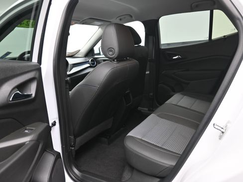 Used 2024 Chevrolet Trax LT w/ Driver Confidence Package image 20