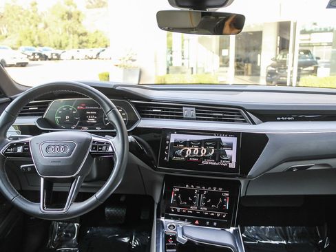 Certified 2024 Audi Q8 e-tron Prestige w/ Prestige Package image 20