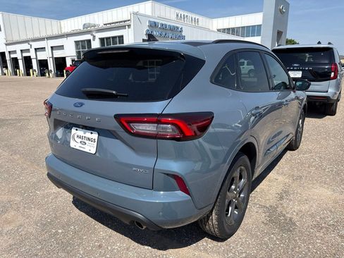 Used 2023 Ford Escape ST-Line w/ Tech Pack #1 AWD/4WD image 12