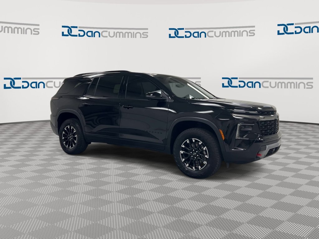 Used 2025 Chevrolet Traverse Z71 w/ Enhanced Driving Package AWD/4WD image 2