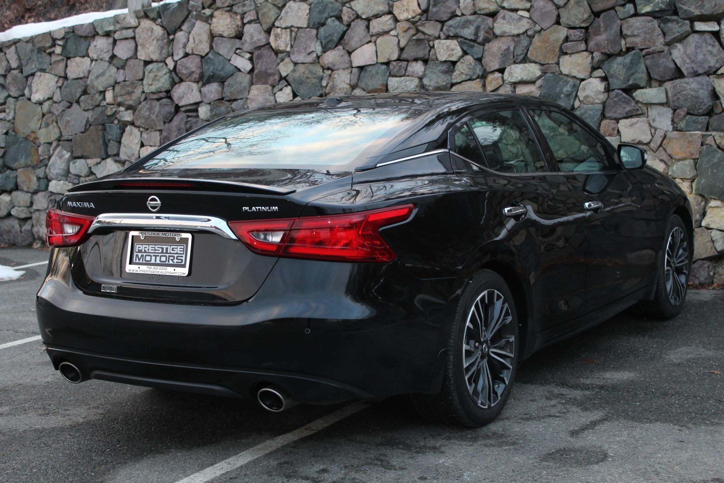 Used 2017 Nissan Maxima Platinum w/ Medallion Package FWD image 9