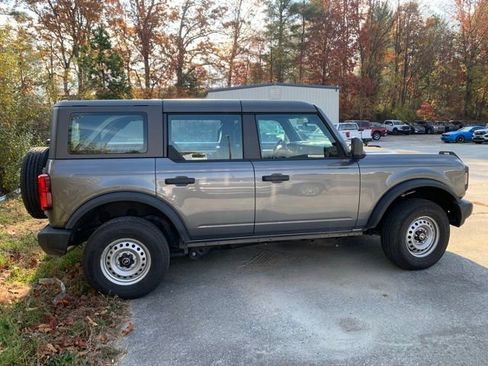 New 2025 Ford Bronco 4-Door image 28