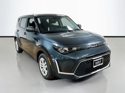New 2025 Kia Soul LX