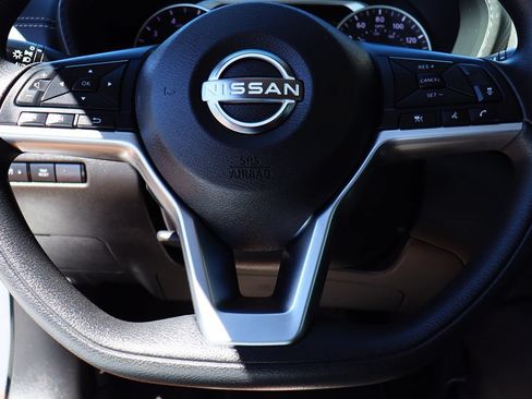 Used 2024 Nissan Sentra SV FWD image 54