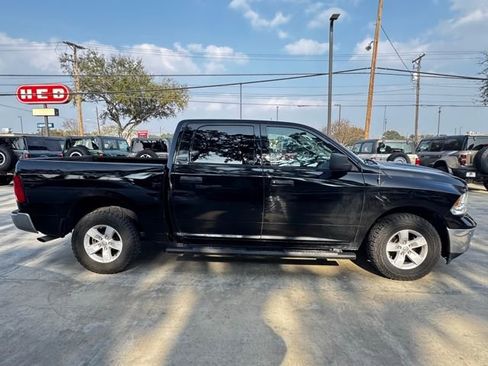 Used 2021 RAM 1500 Tradesman w/ Chrome Appearance Group image 5