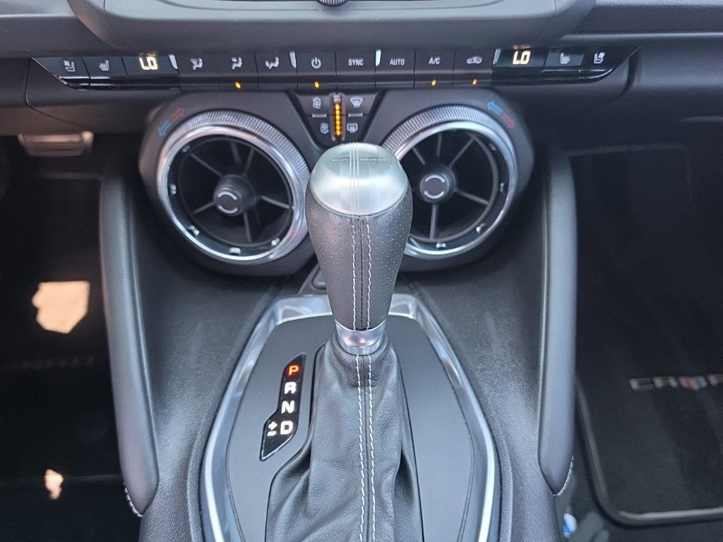Used 2016 Chevrolet Camaro SS RWD image 21
