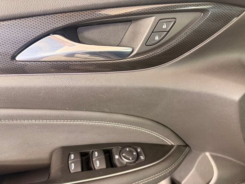 Used 2018 Buick Regal GS w/ Driver Confidence Package #2 AWD/4WD image 26