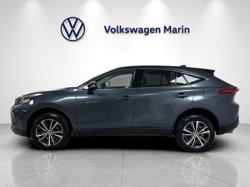 Used 2023 Toyota Venza LE AWD/4WD image 2