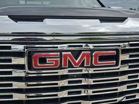 Used 2023 GMC Sierra 1500 Denali AWD/4WD image 10