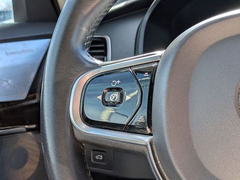 Used 2016 Volvo XC90 T6 Momentum w/ Protection Package Plus image 18