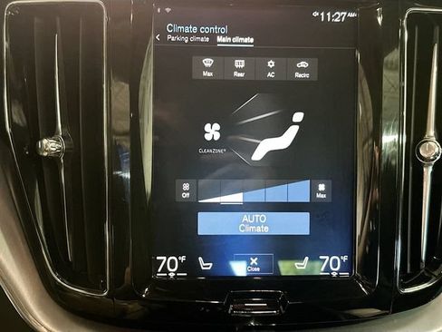 Used 2019 Volvo XC60 T6 Momentum w/ Multimedia Package AWD/4WD image 17