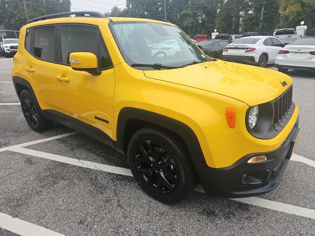 Used 2018 Jeep Renegade Altitude w/ UConnect 8.4 Nav Group FWD image 7