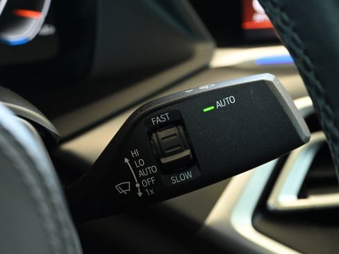 Used 2022 BMW X6 M50i AWD/4WD image 41