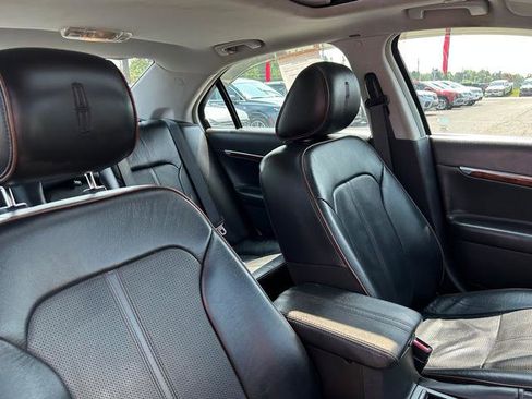 Used 2011 Lincoln MKZ 4dr Sdn FWD image 31