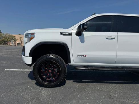 Used 2019 GMC Sierra 1500 AT4 w/ Technology Package image 10
