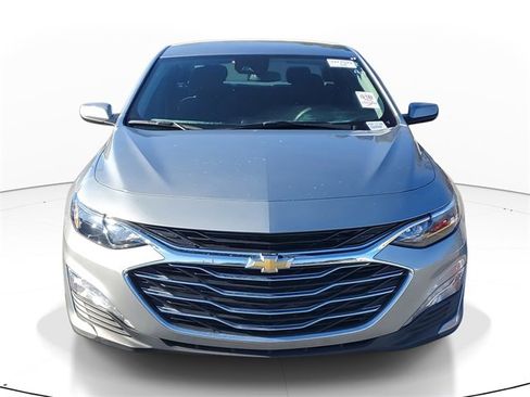 Used 2024 Chevrolet Malibu LT image 2
