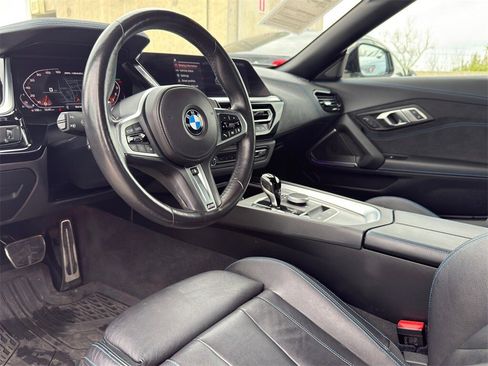 Used 2022 BMW Z4 M40i image 15