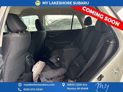 Used 2021 Subaru Outback Premium image 15