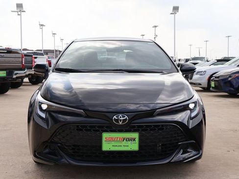 Used 2025 Toyota Corolla SE image 2