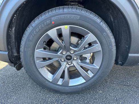 New 2026 Ford Explorer Active w/ Active Comfort Package image 15