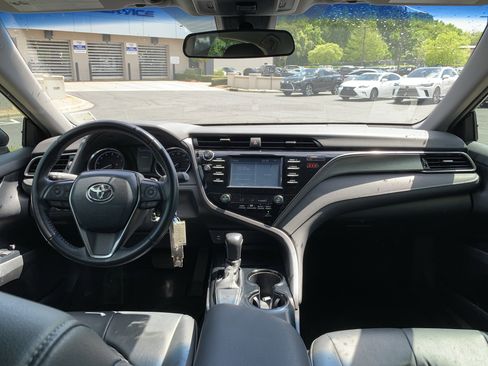 Used 2019 Toyota Camry SE image 30