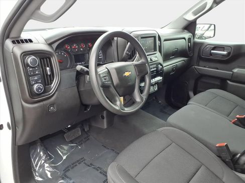 Used 2022 Chevrolet Silverado 1500 Custom image 8