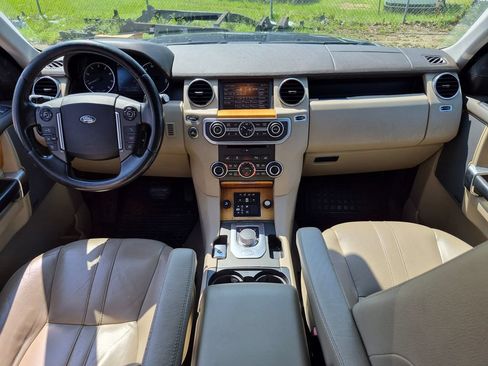 Used 2015 Land Rover LR4 HSE AWD/4WD image 28