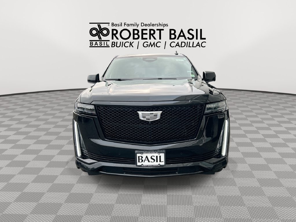 Used 2022 Cadillac Escalade Sport AWD/4WD image 3