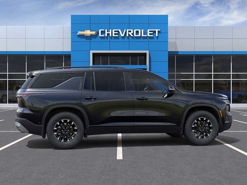 New 2026 Chevrolet Traverse Z71 w/ Driver Confidence Package AWD/4WD image 5