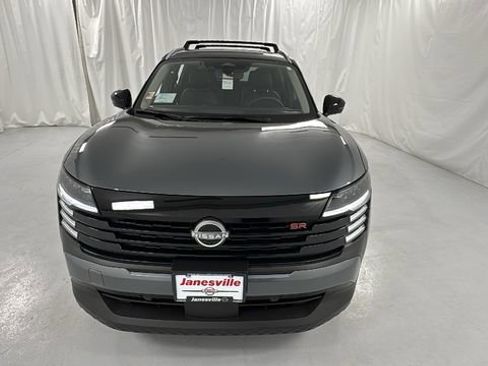 New 2026 Nissan Kicks SR w/ SR Premium Package AWD/4WD image 8