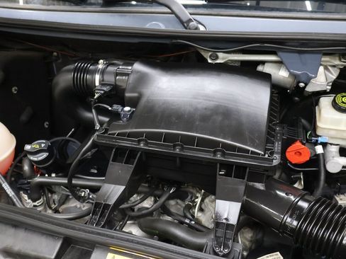 Used 2018 Mercedes-Benz Sprinter 2500 image 20